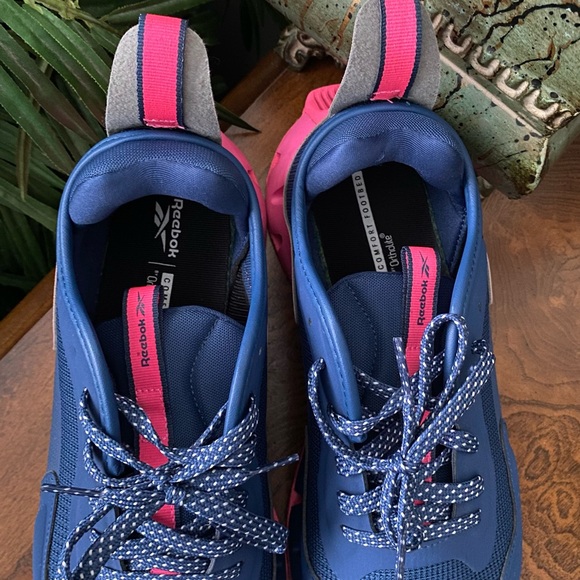 Reebok Zig Dynamica Adventure Navy Pink Running Shoes - Picture 6 of 7